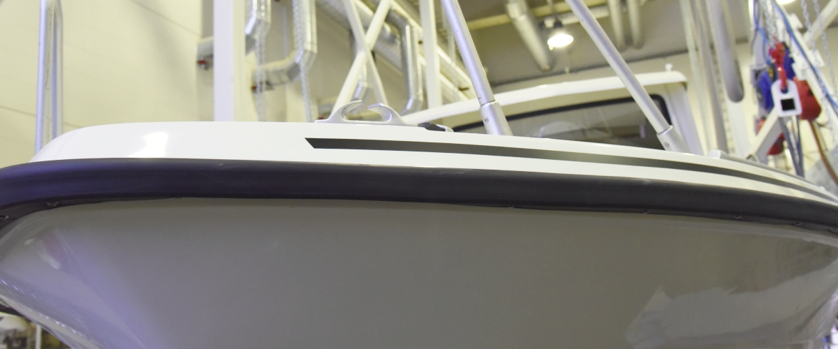 Reparerad glasfiberskada